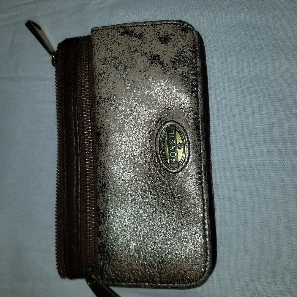 Fossil wallet